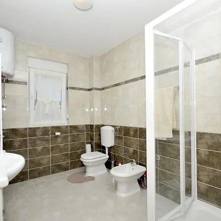 With A Parking Space Plano, - 11649 Apartman *