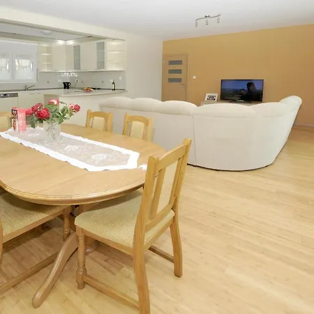 With A Parking Space Plano, - 11649 Трогир